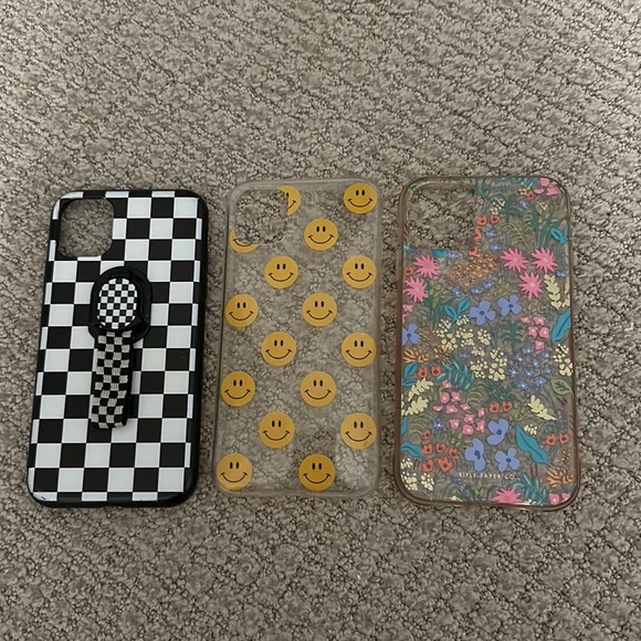 iPhone 11 case - Picture 1 of 1